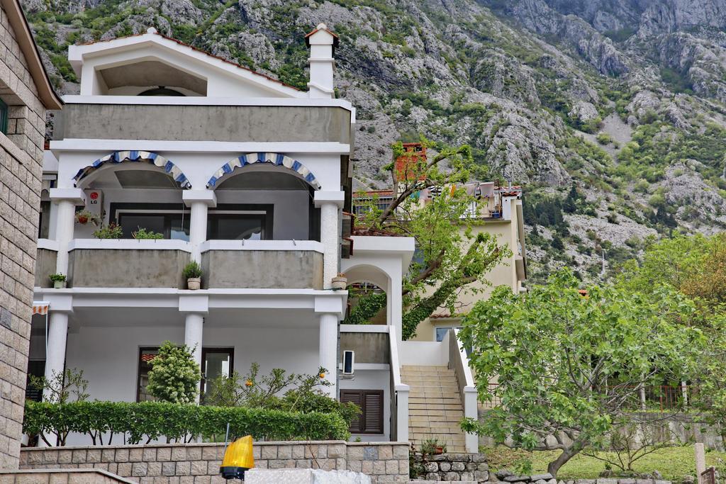 Apartment Jovana كوتور الغرفة الصورة